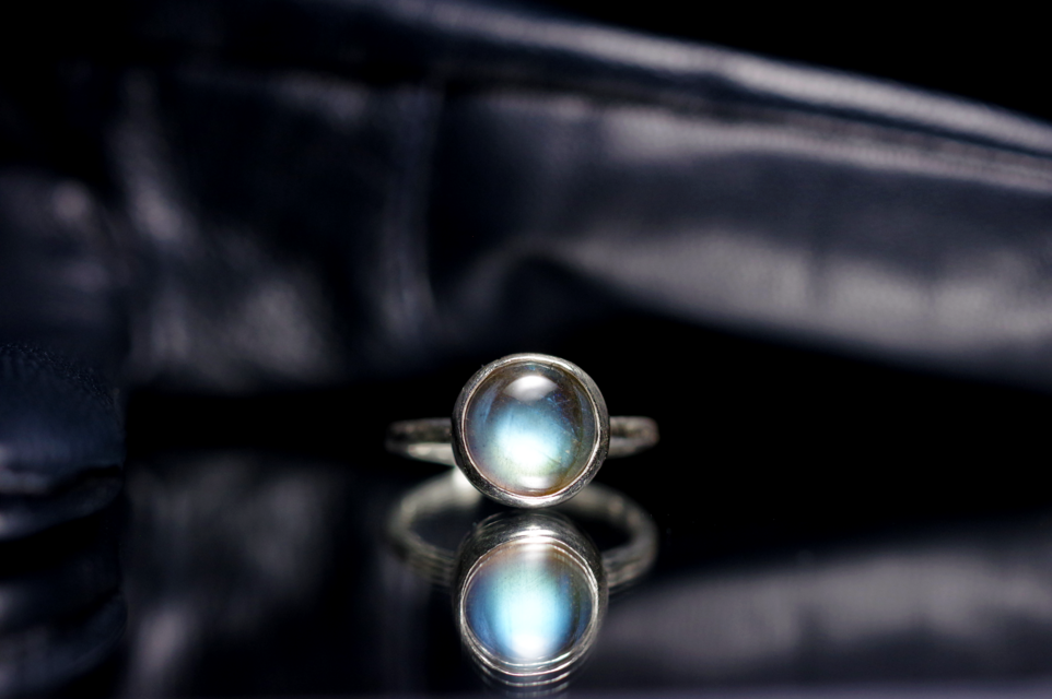 新作☆『ラブラドライト』☆の世界でひとつの天然石リングsilver925