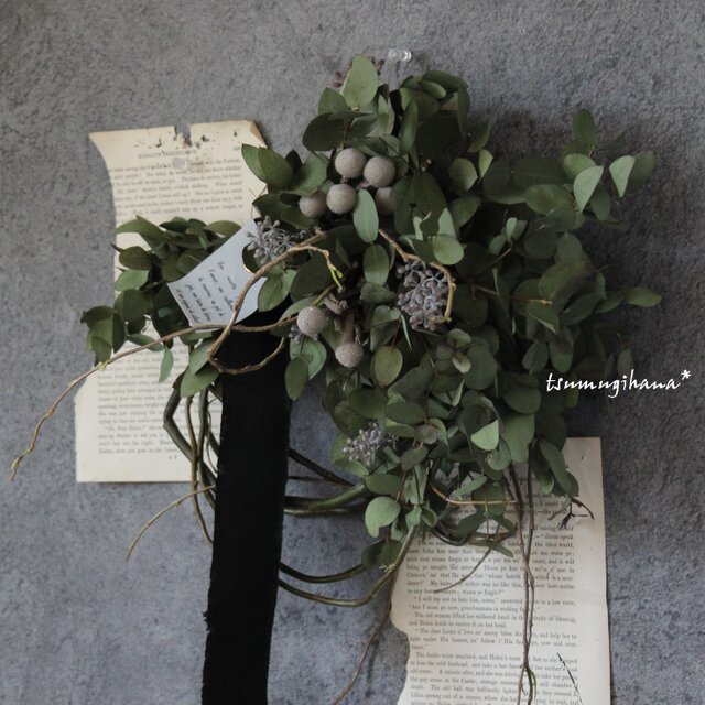 wreath [patina] №３　紅葉残るユーカリとブルニアの雲竜柳リース№３　　　ユーカリ　ドライフラワー　ナチュラル