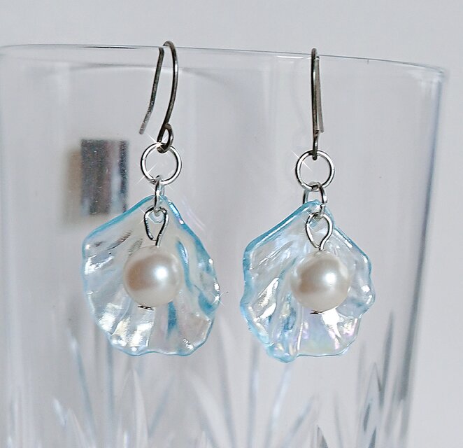【真珠】貝つきパールのピアス イヤリング