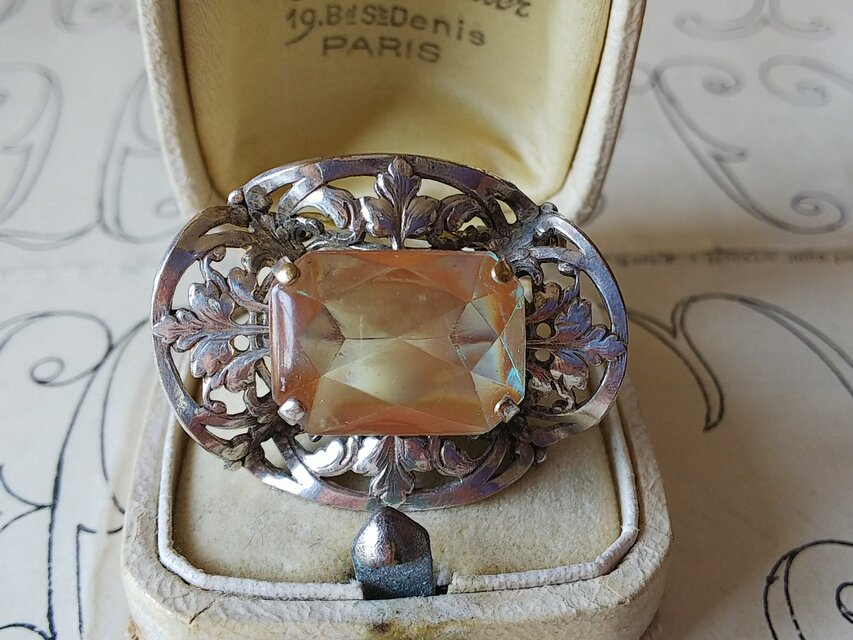 ヴィンテージOctagonalサフィレット（18×13㎜）1930年代ブローチ