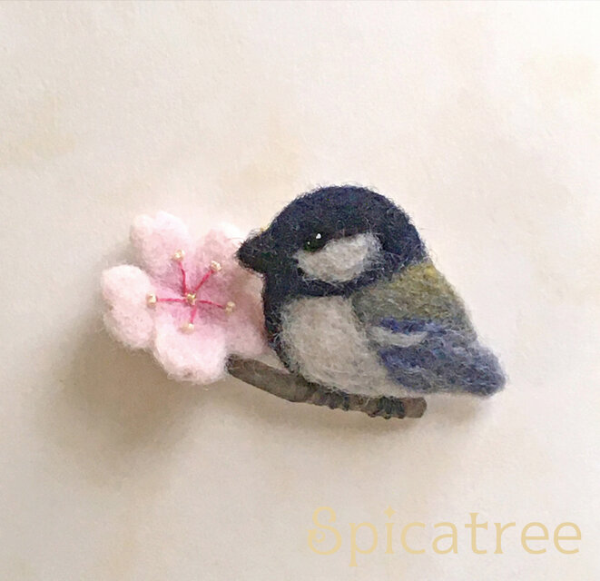 桜の鳥さん ブローチ又はネックレス - ブローチ