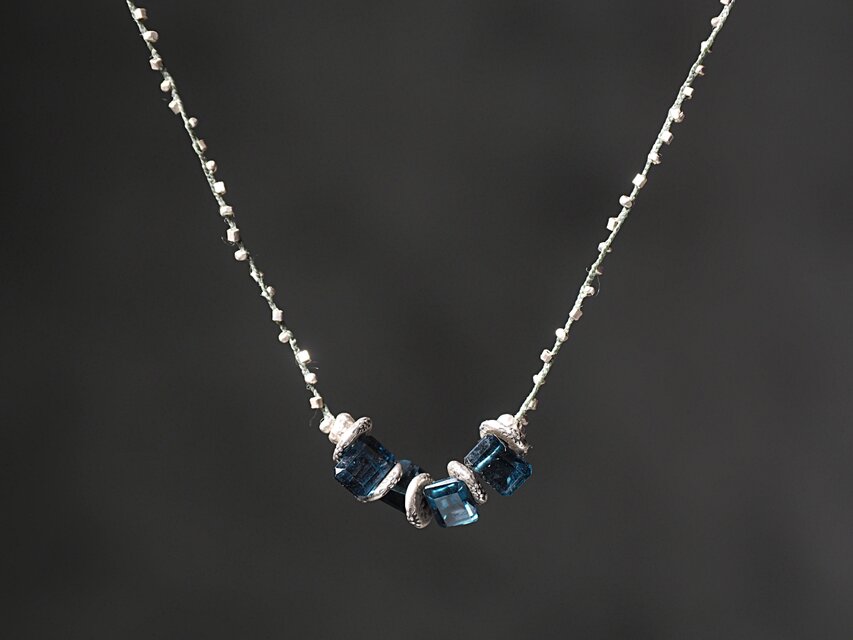 ロンドンブルートパーズ 編み込みネックレス