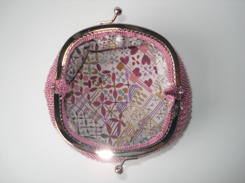 Beaded Purse --Mauve Pink--内布：Monica | iichi 日々の暮らしを