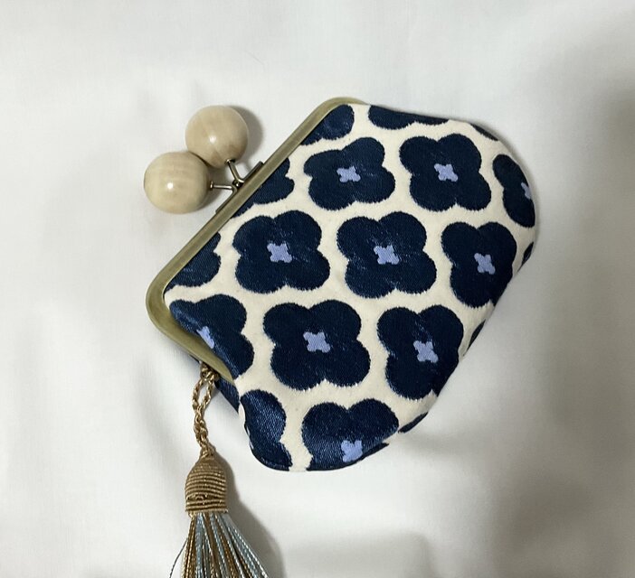 フランス生地 花柄 木玉親子がま口ミニ財布 | iichi 日々の暮らしを