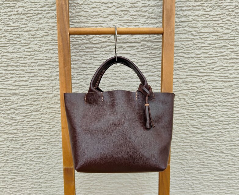 姫路レザー】手縫いのミニトートバッグ（コンパクト/シンプル/メンズ