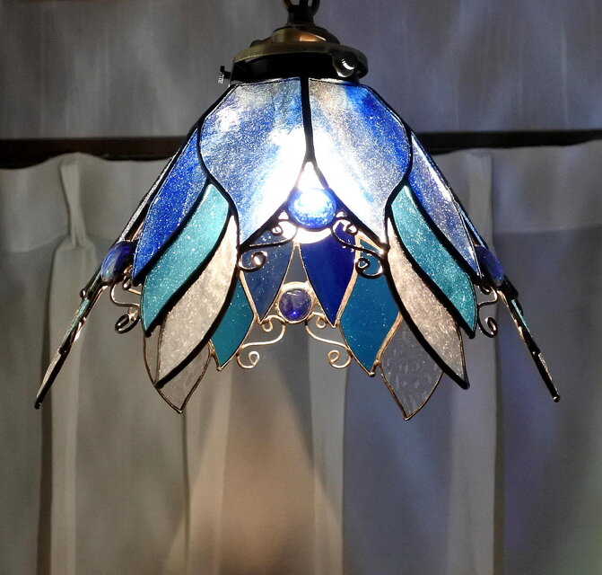 青い天使の花のランプ6面体 ステンドグラス 照明 ランプ ペンダント