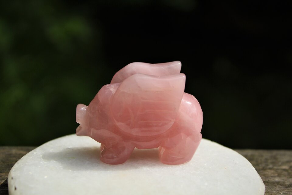 ローズクォーツ　エンジェルピッグ