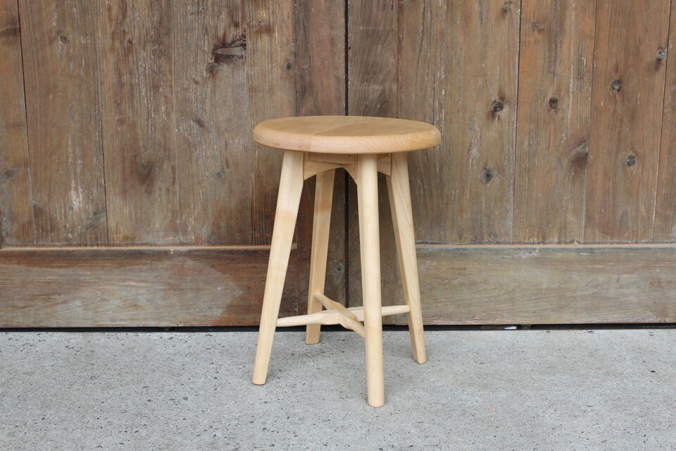スツールA・ハードメープル材 | iichi 日々の暮らしを心地よくする