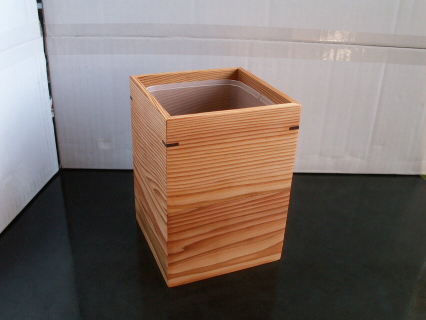 New○屋久杉 無垢 蓋付き卓上ゴミ箱（便利な内ケース付