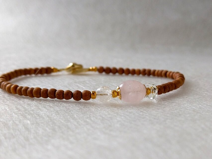 白檀ブレスレット　モルガナイト＆クラック水晶【4月誕生石】