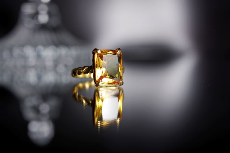 新作 ☆レア☆『ズルタナイト』の世界でひとつの天然石リングsilver925 + k18