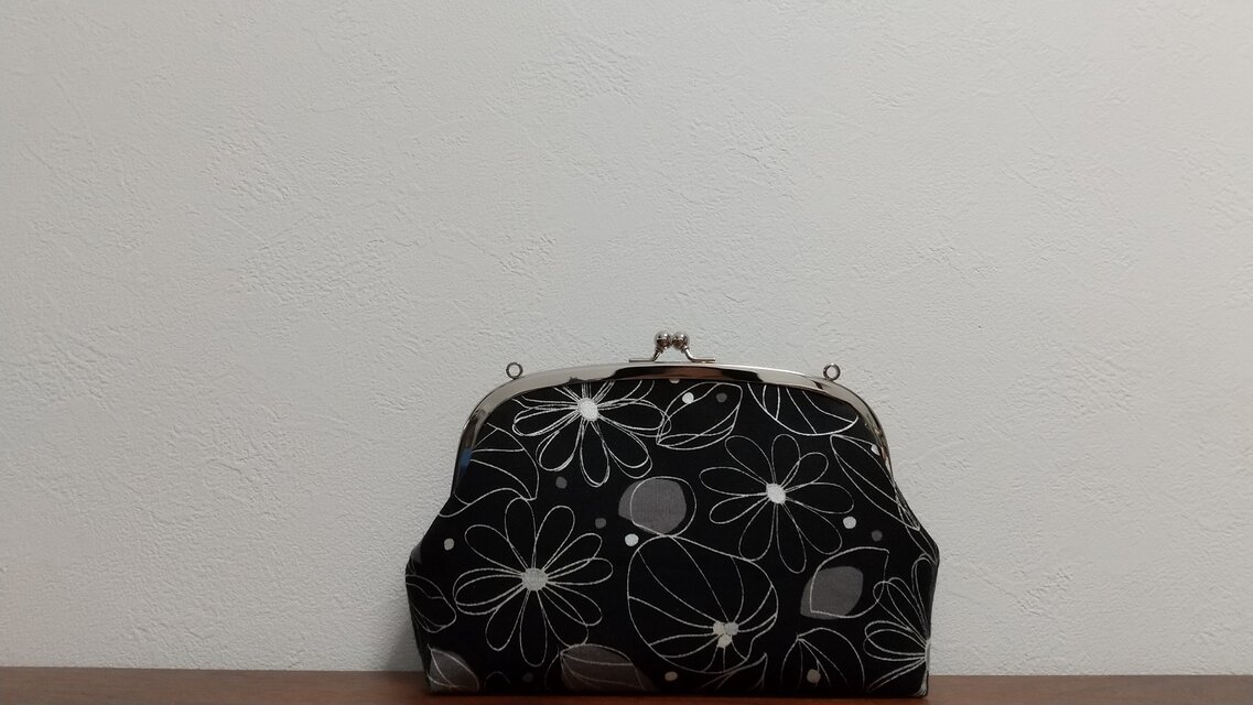 18cmくし型がま口ポーチ　シルバー　　2