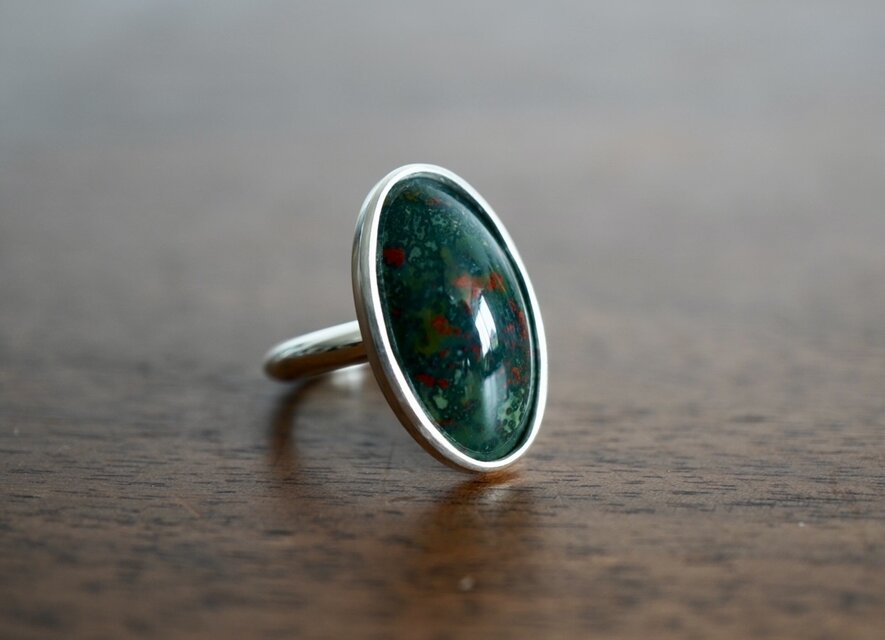 bloodstone ring (oval)