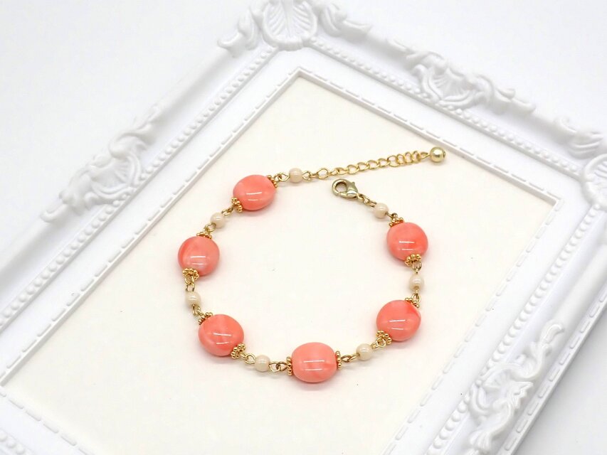 ドイツビーズブレスレット【コーラル】
