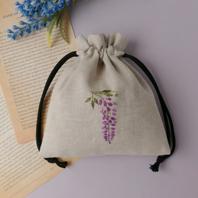 藤の花＊リネンの手刺繍巾着ポーチ | iichi 日々の暮らしを心地よく