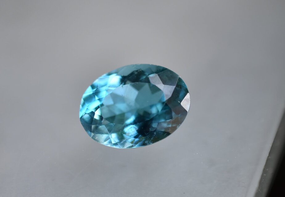 ブルートパーズ オーバルカット 11.5ct