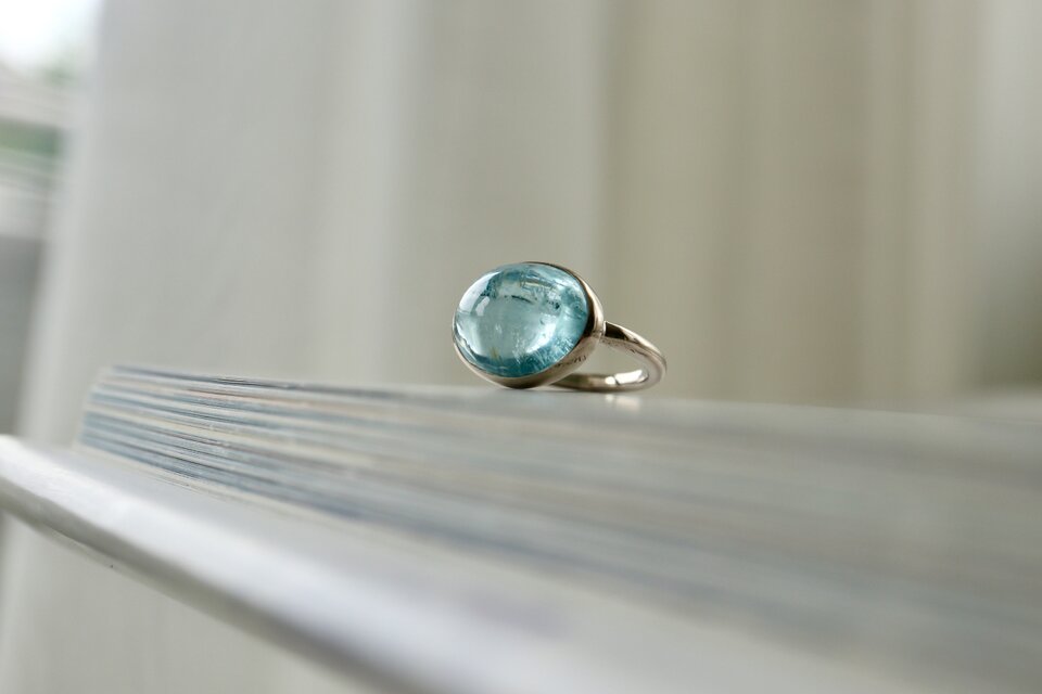 K10WG[人魚のaquamarine]ring | iichi 日々の暮らしを心地よくする