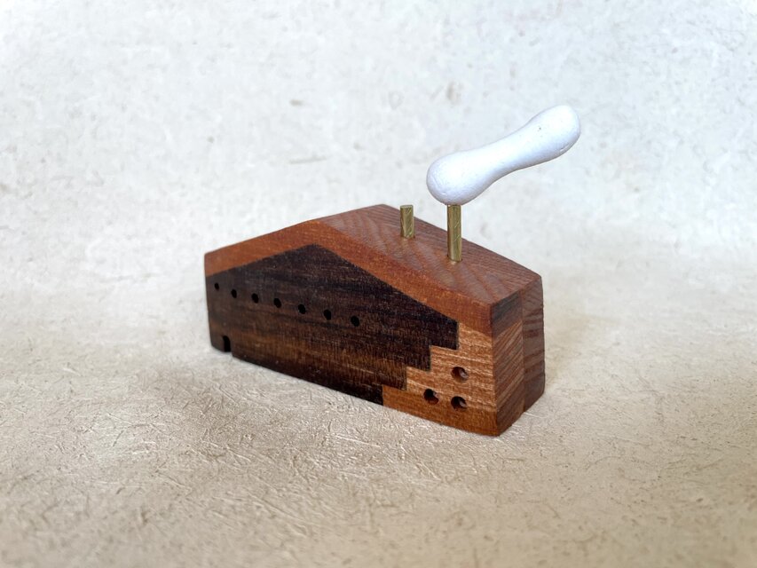 ある街の小さな家たち