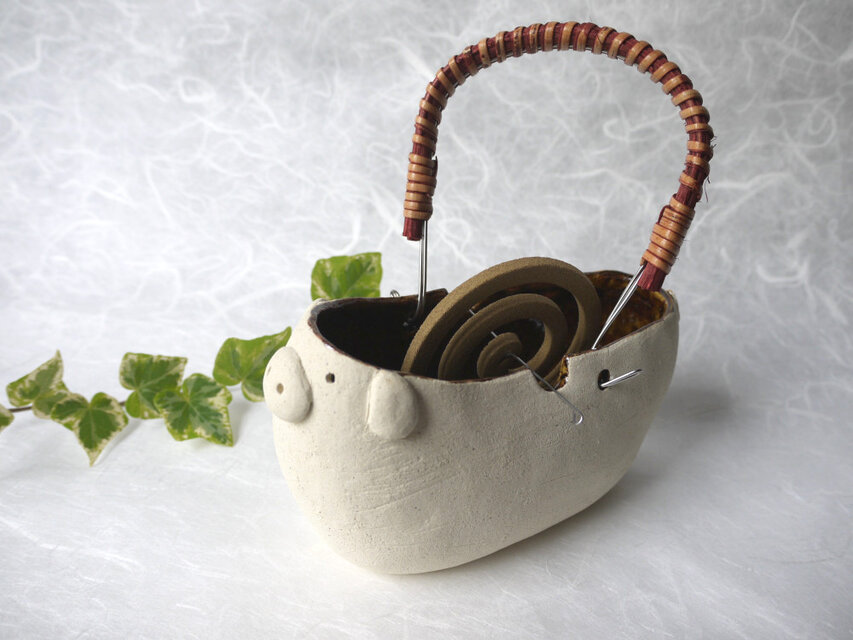 子ブタさんの蚊遣り