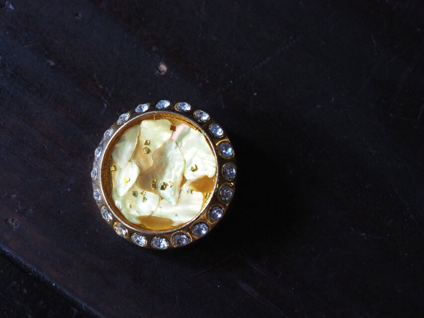 裏穴 25mm メタルボタン1個