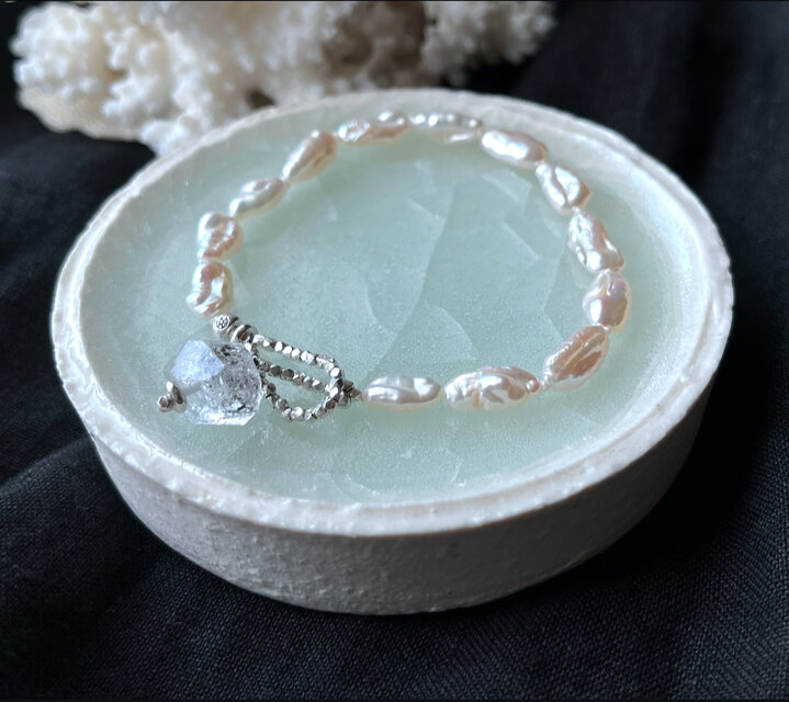 【カレンシルバー】『凛』淡水パールとパキスタンクリスタルのブレスレット