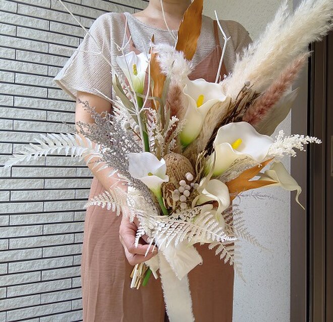 パンパスとカラーの秋クラッチブーケ＊ブートニア | iichi 日々の