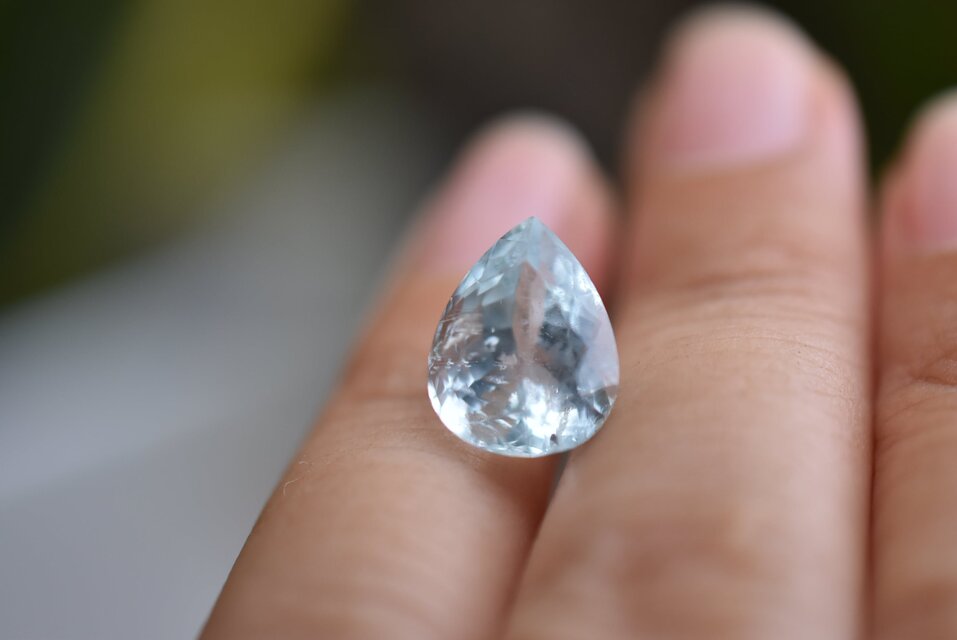 5.71ct☆アクアマリン s958 | iichi 日々の暮らしを心地よくする