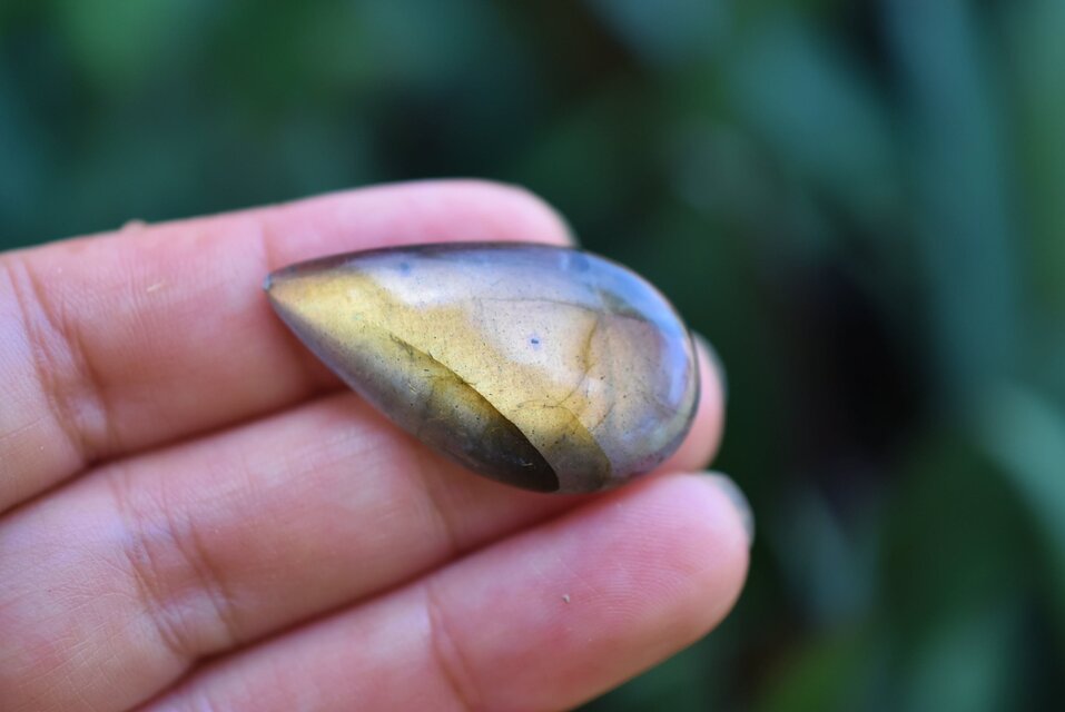 黄金イエロー☆ラブラドライト s952 | iichi 日々の暮らしを