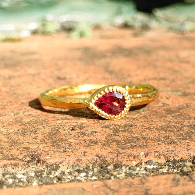 ルベライト　ピンクトルマリン　鮮やかな赤いしずく　シルバーSV925リング