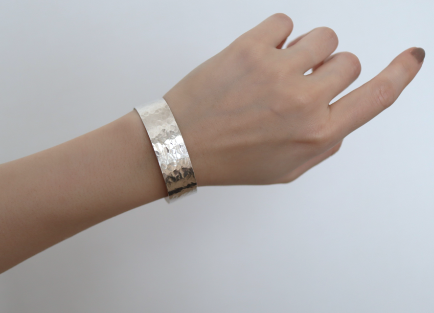 バングル 《スーパーSale》槌目SV925超特価 1点