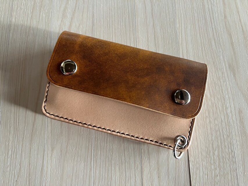 Middle Trucker Wallet 丘染めBROWN 2Tone】 | iichi 日々の暮らしを