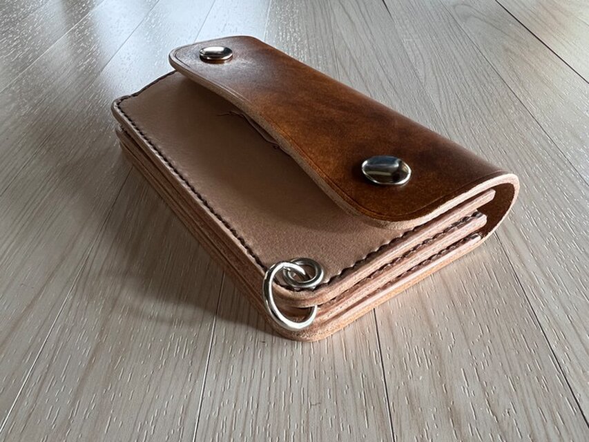 Middle Trucker Wallet 丘染めBROWN 2Tone】 | iichi 日々の暮らしを