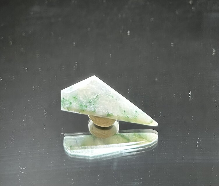 極品翡翠 青龍矢 | iichi 日々の暮らしを心地よくするハンドメイドや