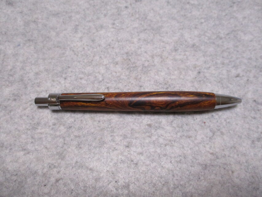 デザートアイアンウッド　バール　砂漠の宝石  キヌカオイル仕上げ　木軸ボールペン　希少材
