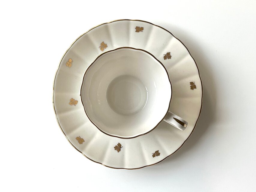 ARABIA】hippu/ヒップ （B） ヴィンテージ カップアンドソーサー