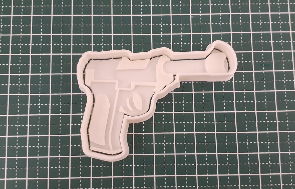 クッキー型　拳銃　ワルサー