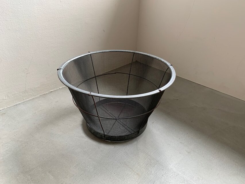 アイアンメッシュバスケット