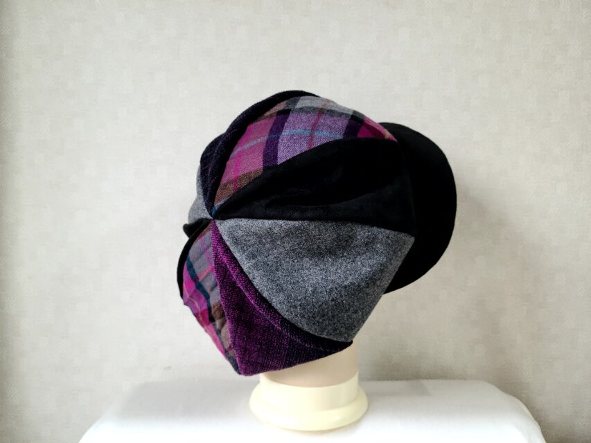 魅せる帽子☆ふんわり♪大きめグラデーションキャスケット～ブラック&パープル