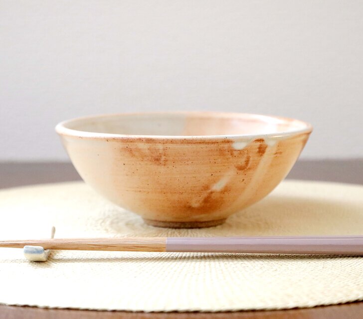 チタンマット釉の小どんぶり