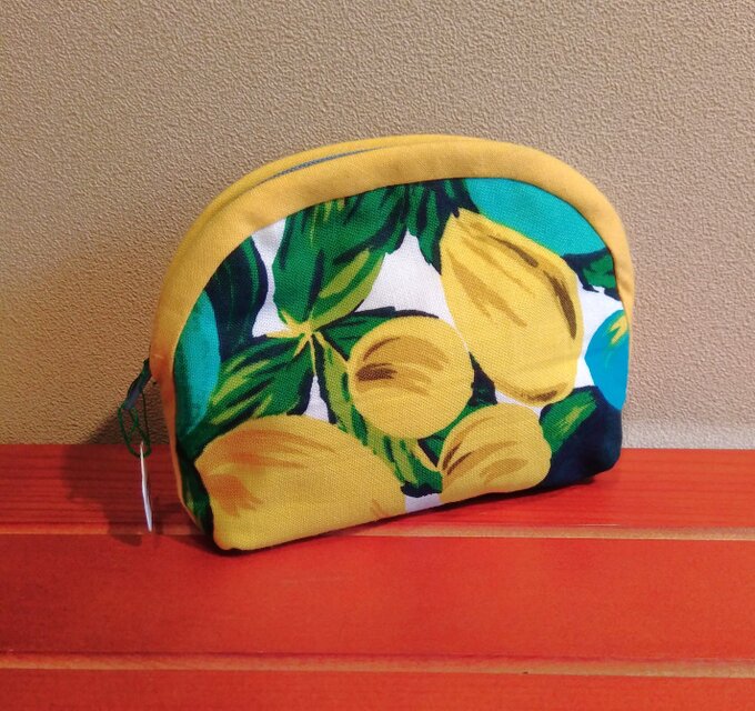 綿　楕円型ポーチ（中）