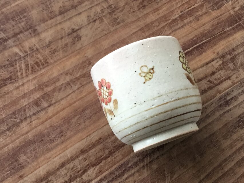 小さい湯呑 ひまわり | iichi 日々の暮らしを心地よくするハンドメイド
