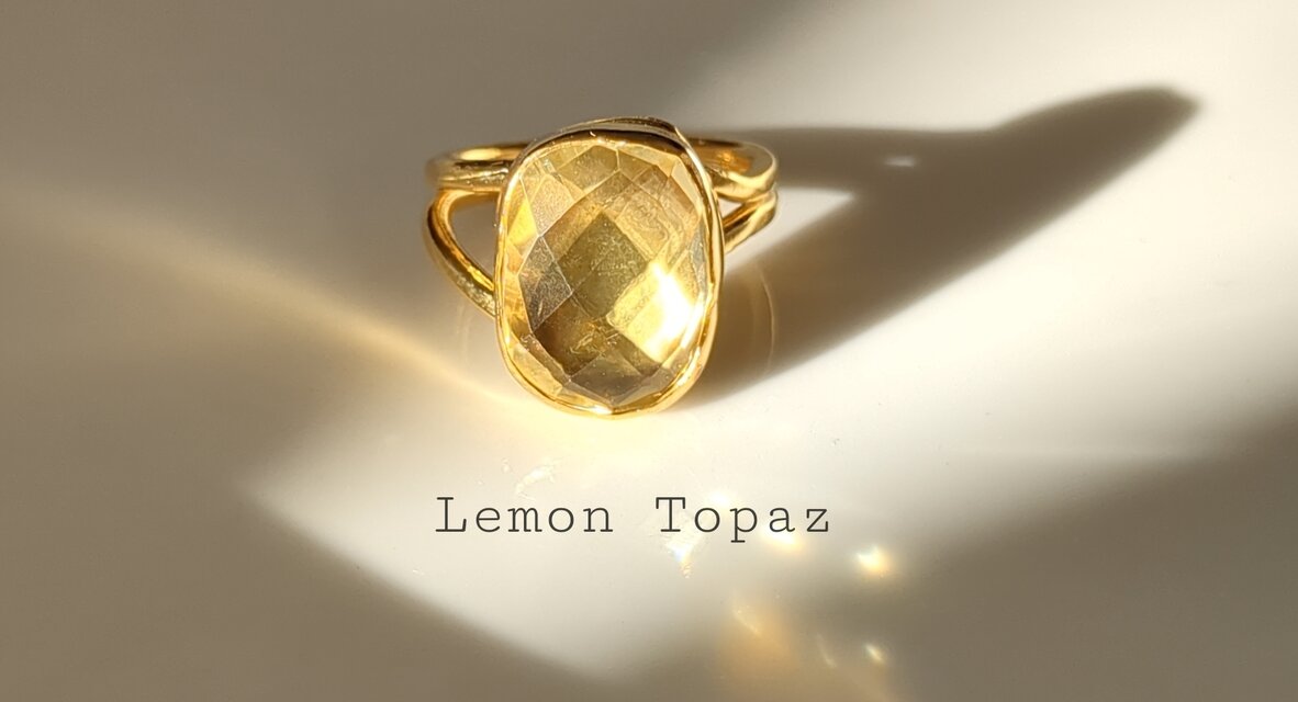 最新作☆『煌めくLemonTopaz』の世界でひとつの天然石リング | iichi 