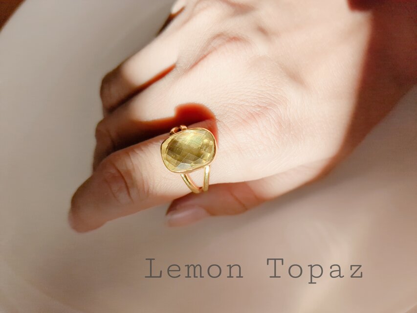 最新作☆『煌めくLemonTopaz』の世界でひとつの天然石リング | iichi 