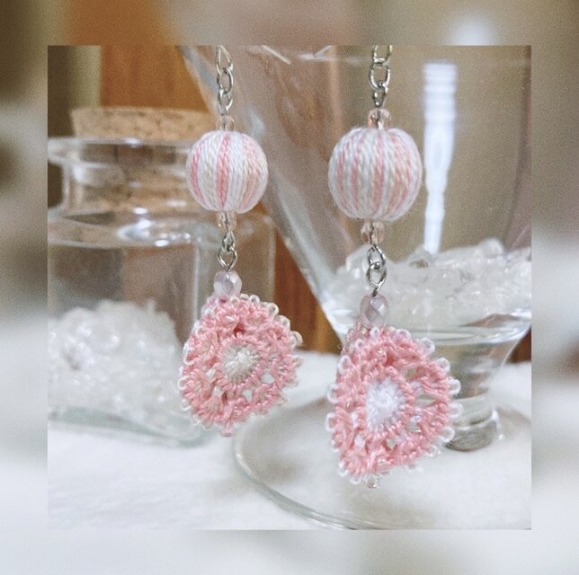 フウセンカズラのピアス(ピンク)