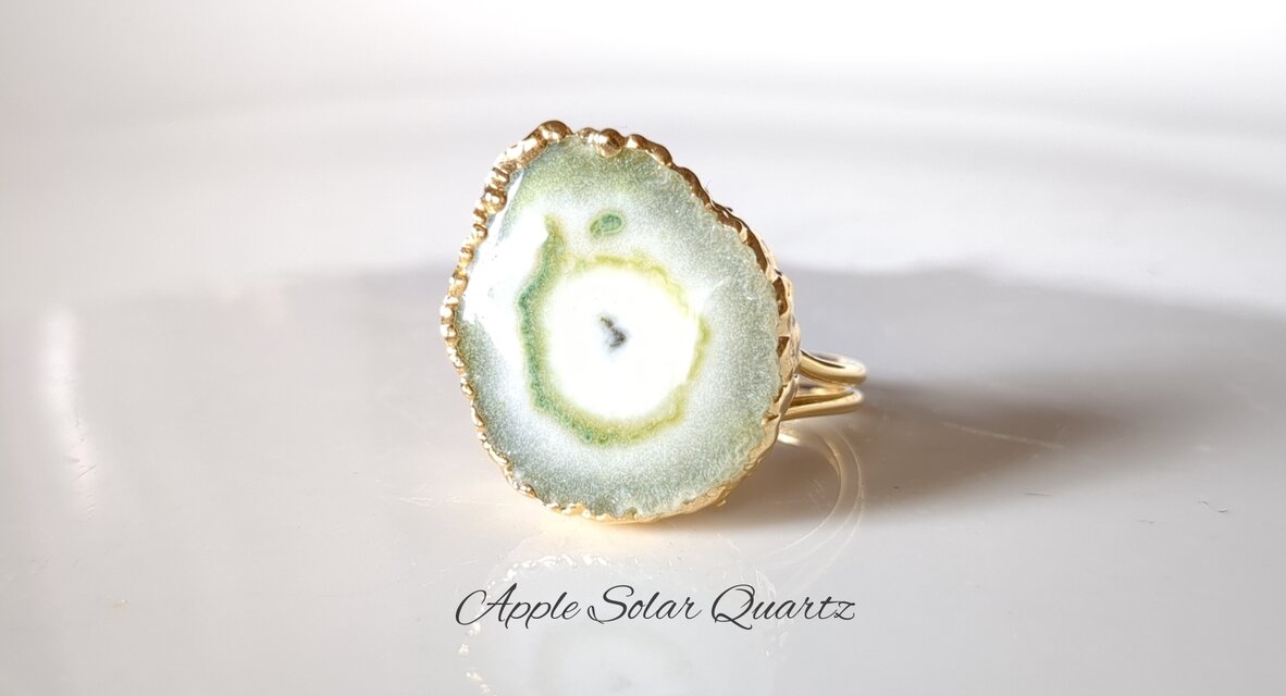 最新作★「アップルフラワーソーラークォーツ」の世界でひとつの天然石リング