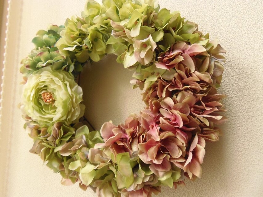 アジサイとラナンキュラス