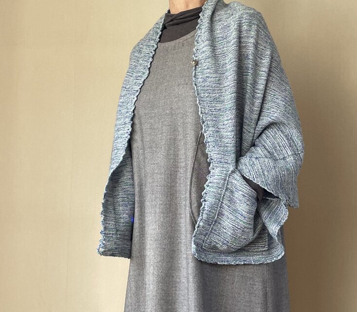 手織りの「3way着るストール」［水色ミックス］