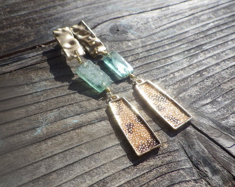 Roman-Glass Rectangle Swing Earrings ☆ローマングラス☆チタン