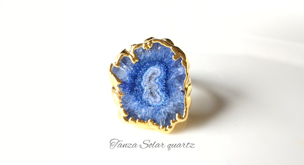 最新作★「タンザフラワーソーラークォーツ」の世界でひとつの天然石リング