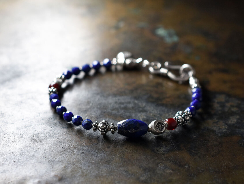 2種類のラピスと、血赤ホワイトハーツ、カレンシルバーのブレス